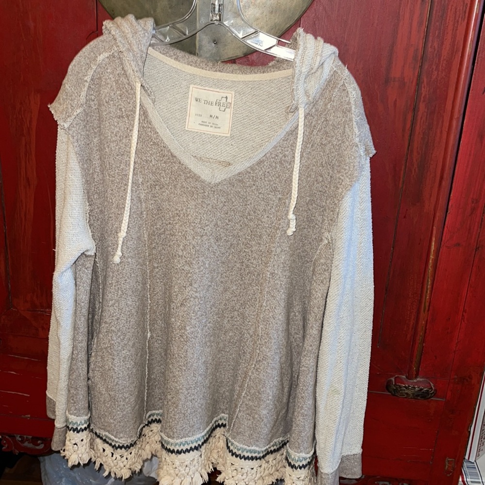 Free people Aline hooded sweatshirt size M long oversized soft luxurious.